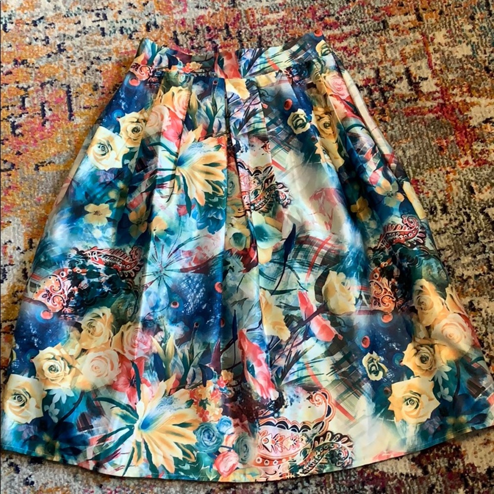 Abstract Print a-line skirt
